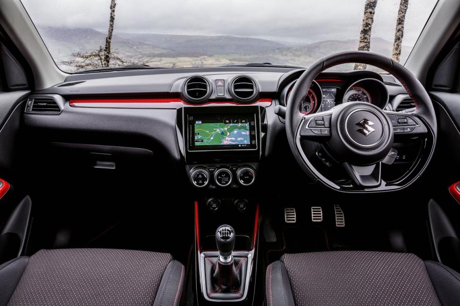 Торпедо Suzuki Swift Sport 2018 года  (UK) (фото 19 из 40)